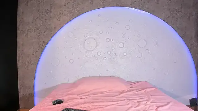 Shanelsmith — RUB PUSSY UP CLOTHES