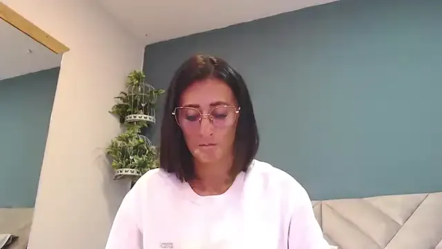 SharisWillian on StripChat