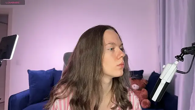 SharkyBaby — Goal: Teasing pussy no hands ;)