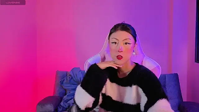 sharonbone on StripChat