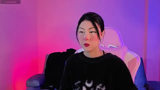 sharonbone on StripChat