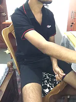 ShayanLK on StripChat