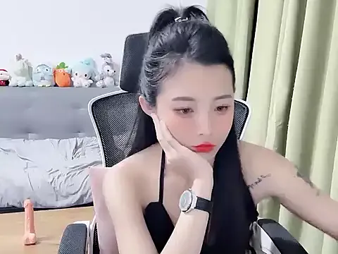 ShynBarbie94 on StripChat