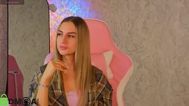 Silen_Tori — show legs