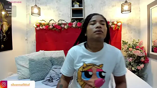 SilvannaFit on StripChat