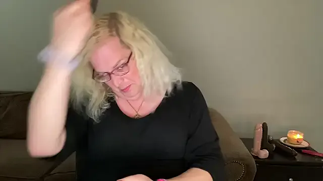 silverbanger3 on StripChat