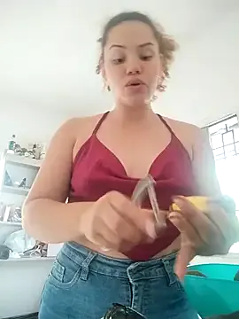 SirenRouge_69 on StripChat