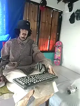 sk8-boy on StripChat