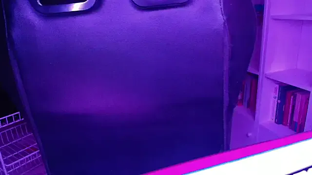 SmokyDee on StripChat