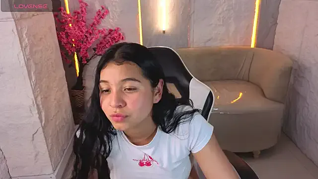 Sofi_Adams_Tx on StripChat