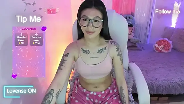 Sofia_thomson1_t on StripChat