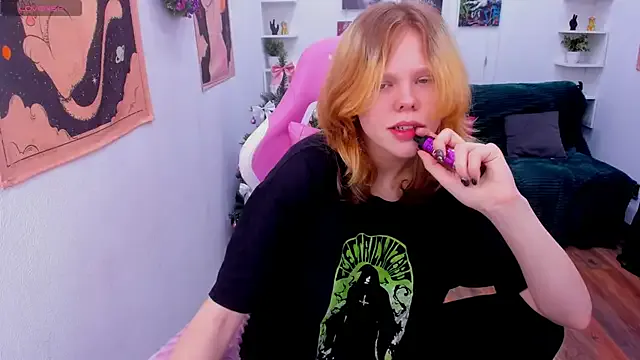 Soft_Flame on StripChat