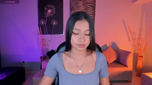 SophieHouston_ on StripChat