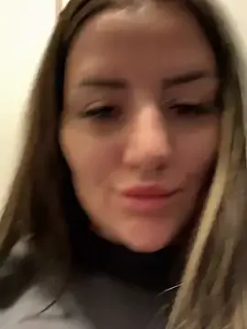 SophieRoouse from StripChat