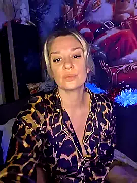 SpicyVicky on StripChat