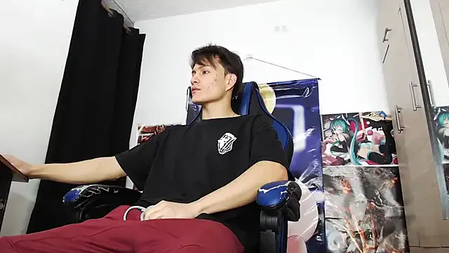 sr_jaeger on StripChat