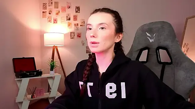 ssandralovin — eye contact