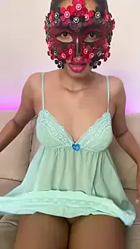 Stefani_Fdz — Public Nude 10min