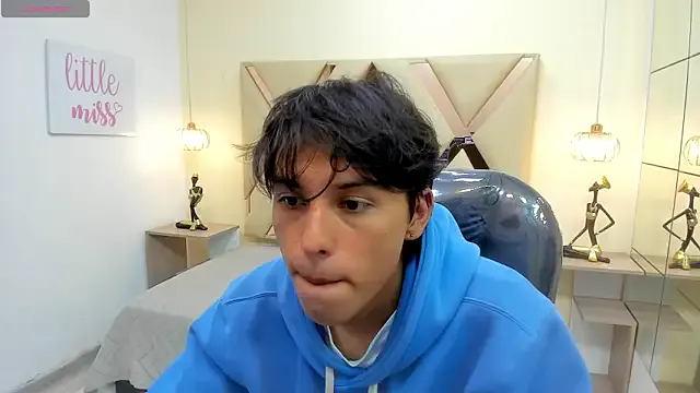 StiwenTwink — masturbation for 5 min