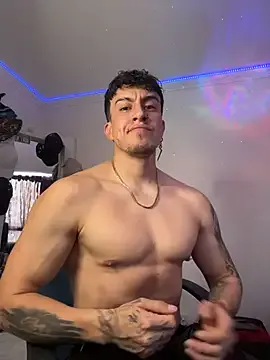 strongboy_ on StripChat