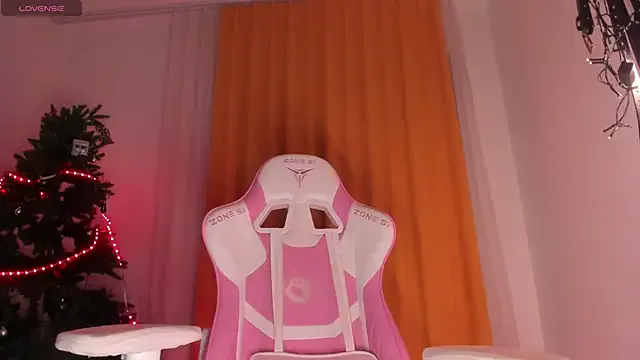 SueNiceeeee — Put 2 fingers in ass 