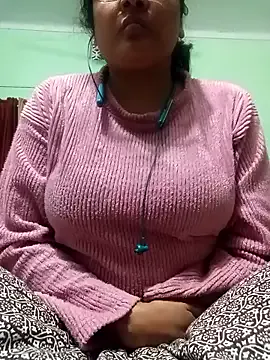 sweet_Dashaa on StripChat