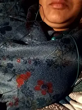 sweet_Dashaa on StripChat