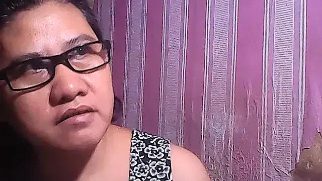 Freechat sweetsosie18 on StripChat