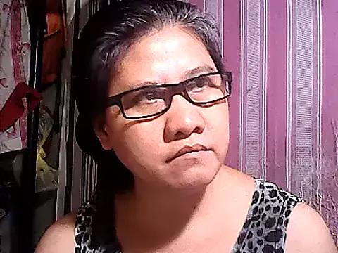Freechat sweetsosie18 on StripChat