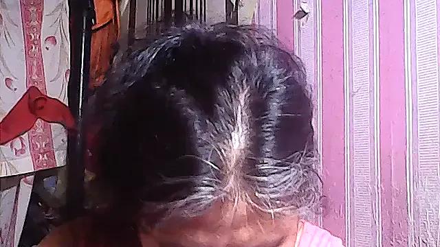 Freechat sweetsosie18 on StripChat