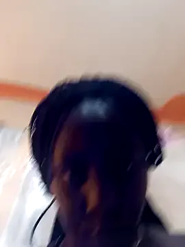 Swit_virgin22 on StripChat