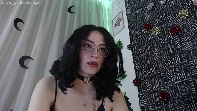 Tanya_WorldBondage on StripChat