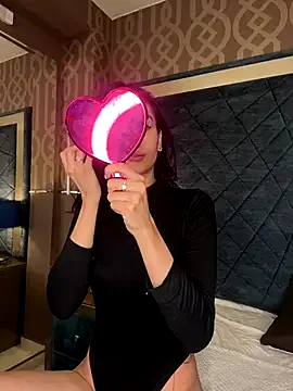 TanyaBello on StripChat