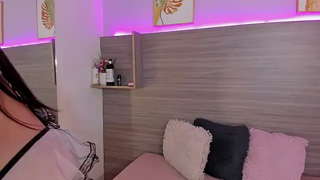 Taylor_walton — GET NAKED