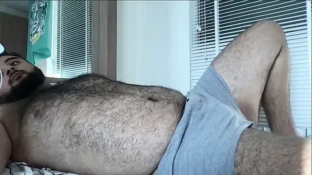 teddy_alan on StripChat