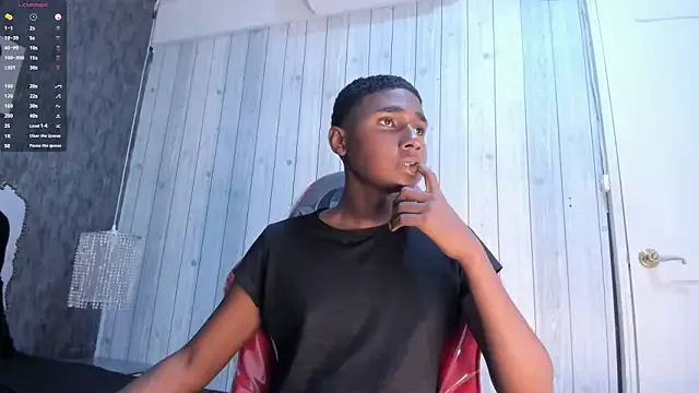 teylor_lovee on StripChat