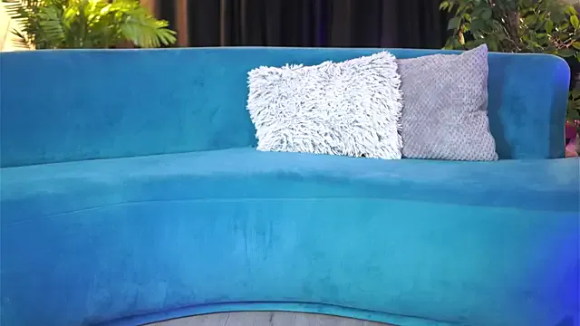 TheaOrre — An welcoming OIL show