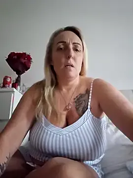 theblondecocklover on StripChat