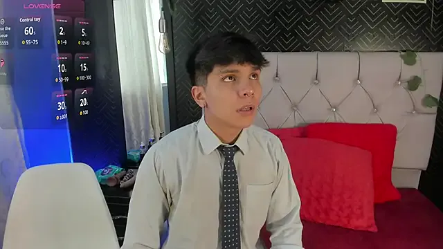 Thiago_Kozak on StripChat