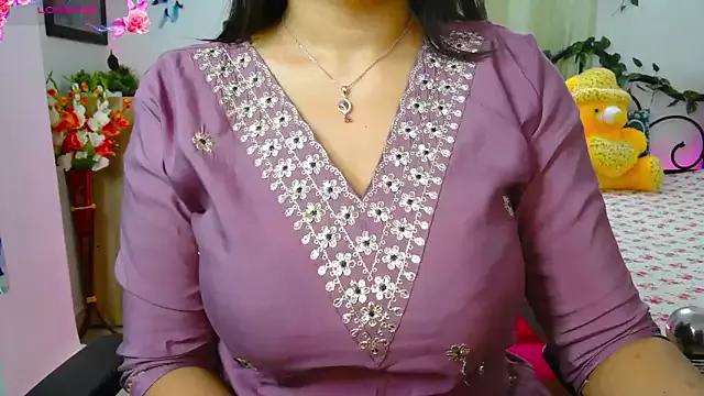StripChat thyAnvi is Freechat thyAnvi — cream on boobs