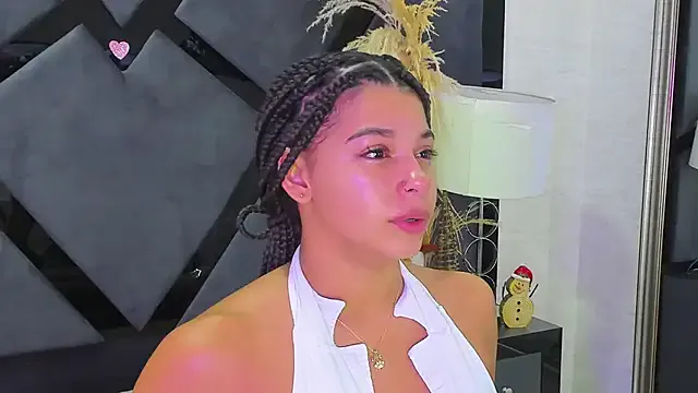 TiaraRosse on StripChat