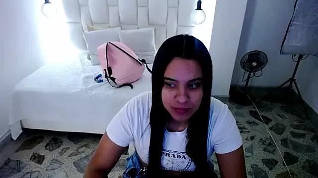 tiffany__pink — dos dedos en el culo
