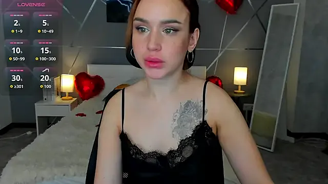 tina_xx_tina — spank my naked ass x3