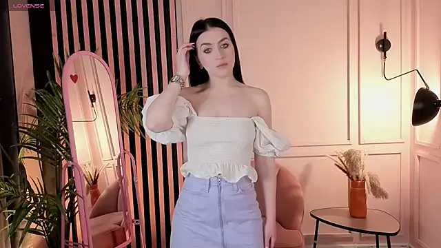 Tora_Dora_ from StripChat