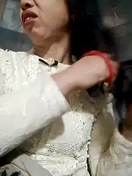 TRIEUTRIEU20 — Freechat on StripChat