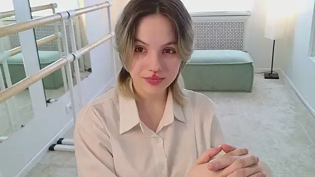 true_voice — caress yourself through your shorts