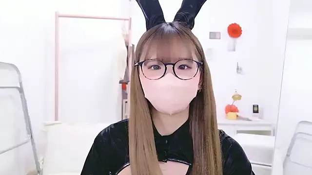 tsubaki28 — Freechat on StripChat