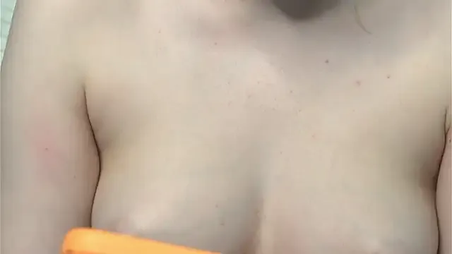 twinkiedust — put lush inside Anna's pussy 