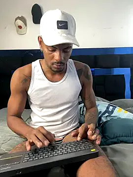 TysonWalkers on StripChat