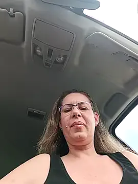 uber_babe — Flash  boobs  public/market